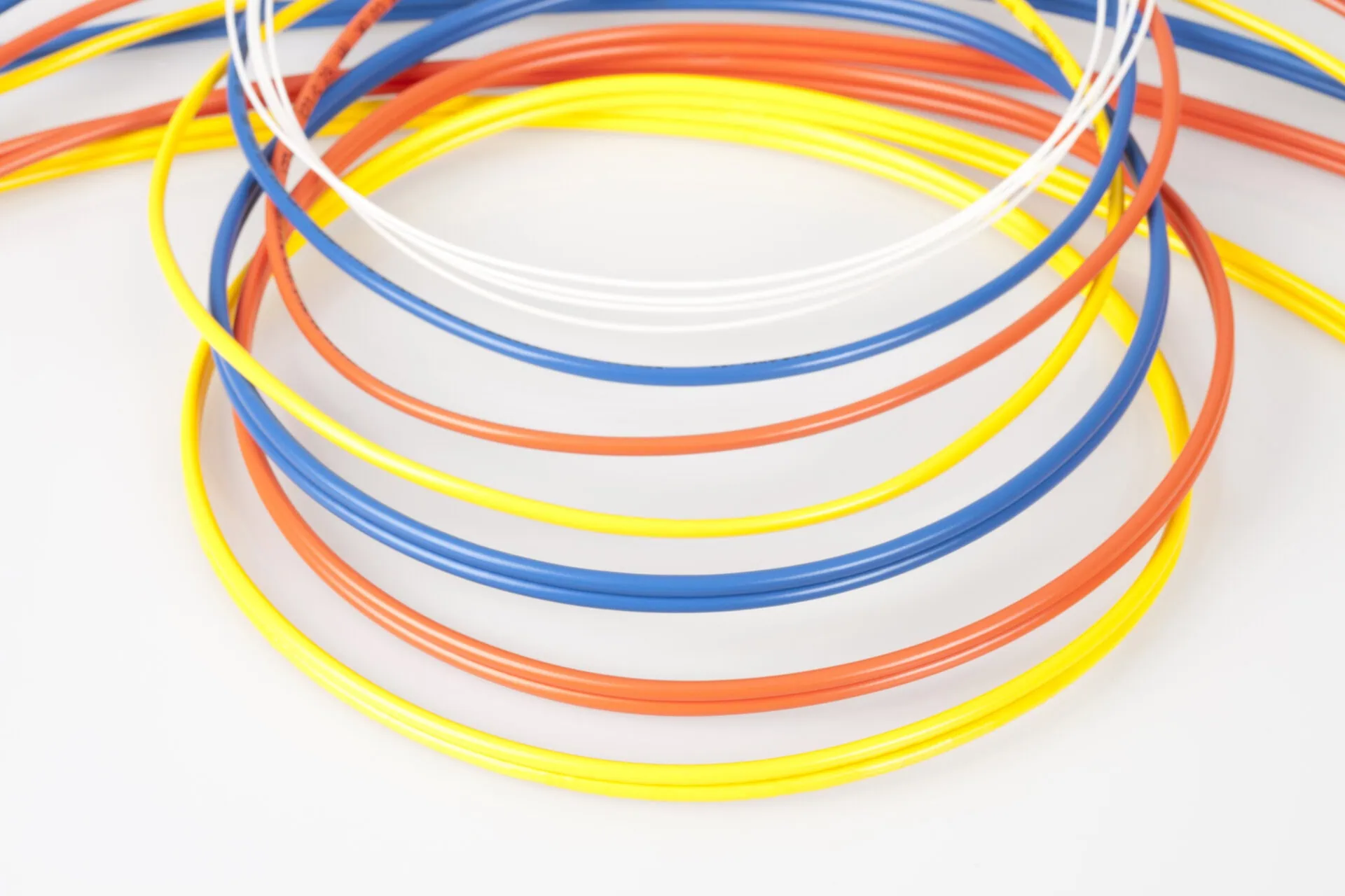 Fibre optic cable coloured