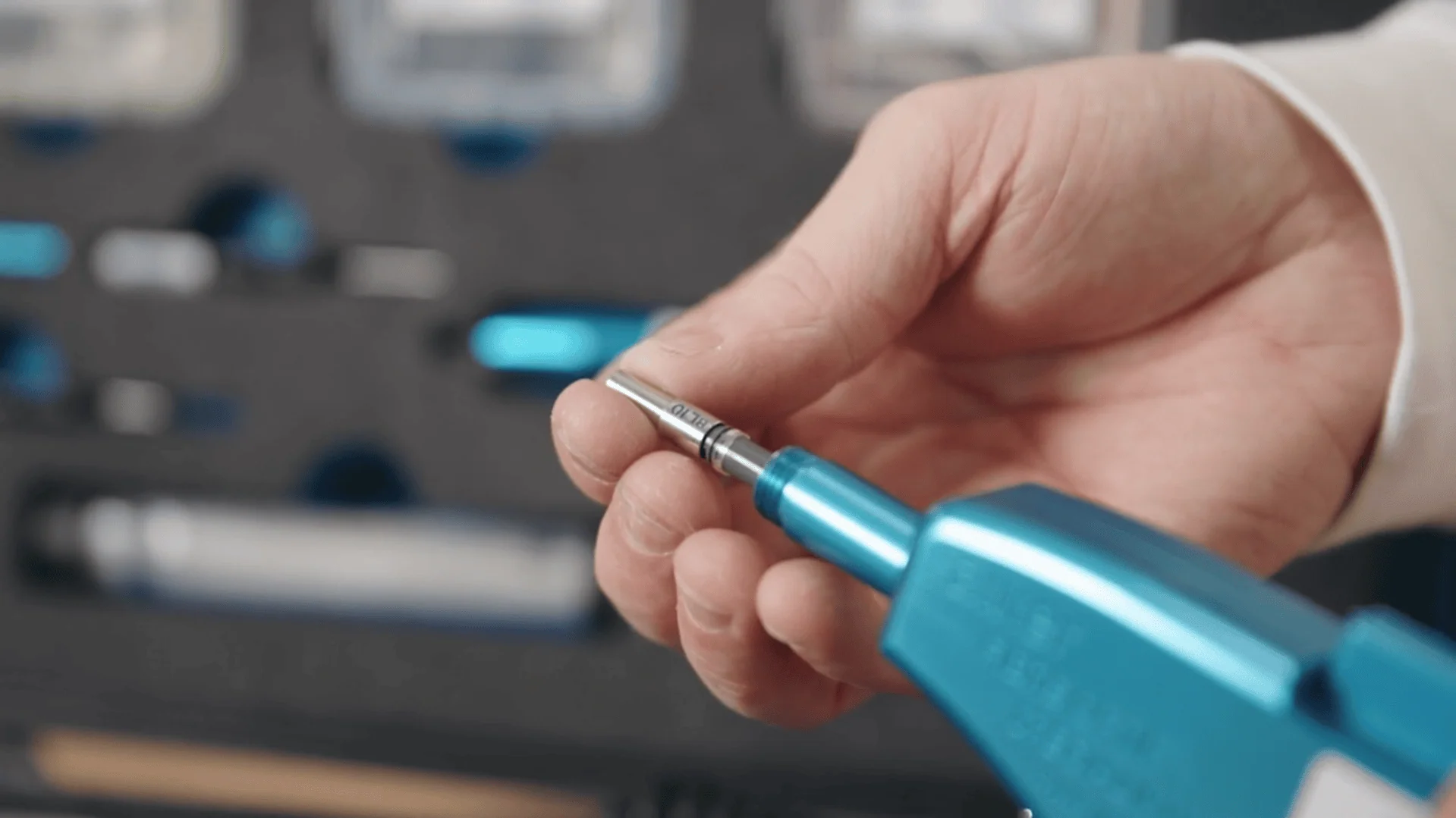 cleaning kit polisher in action